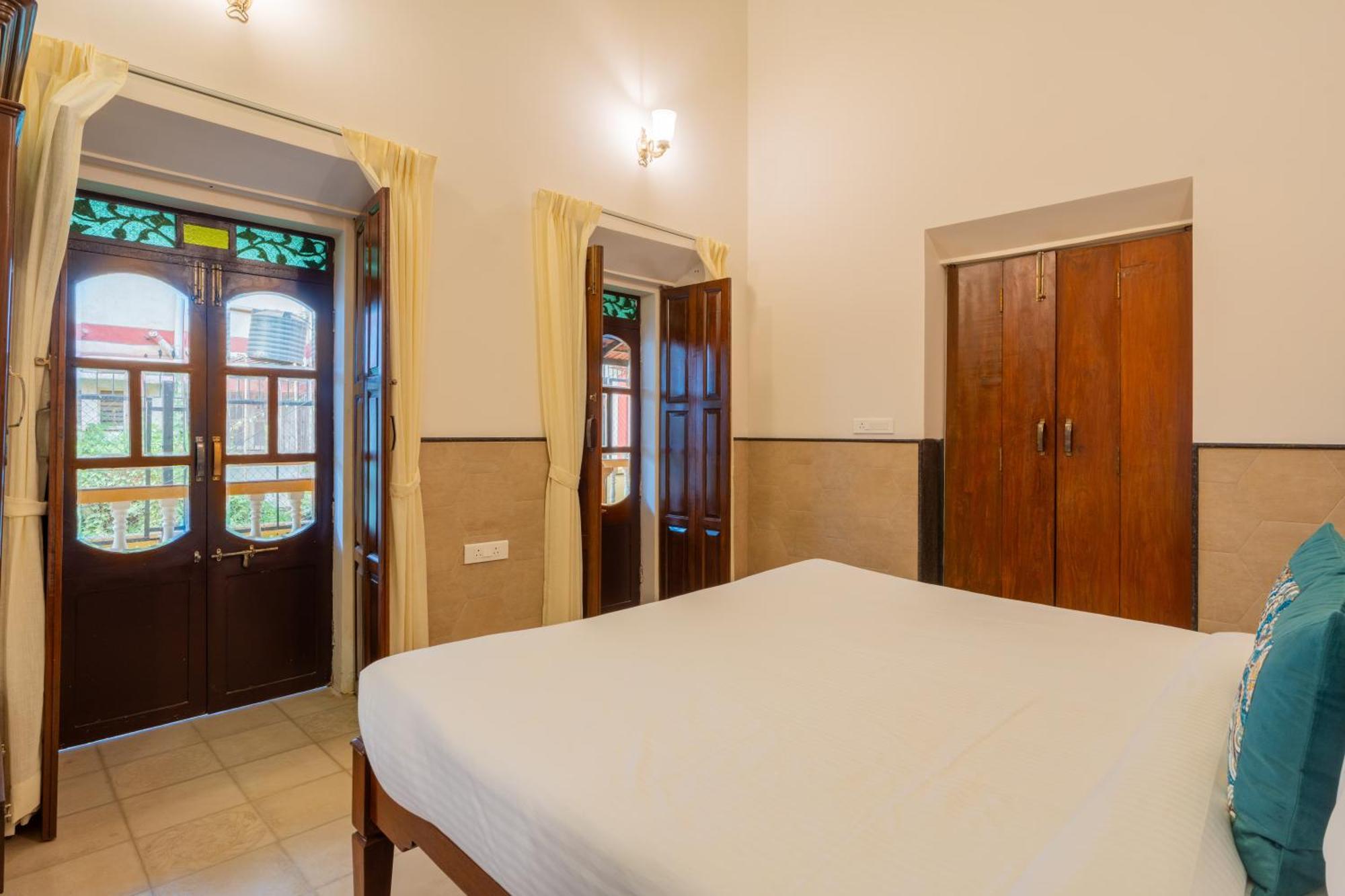 Alaya Casa Do Mar - Heritage Portuguese 4 Bhk Near Villa Calangute