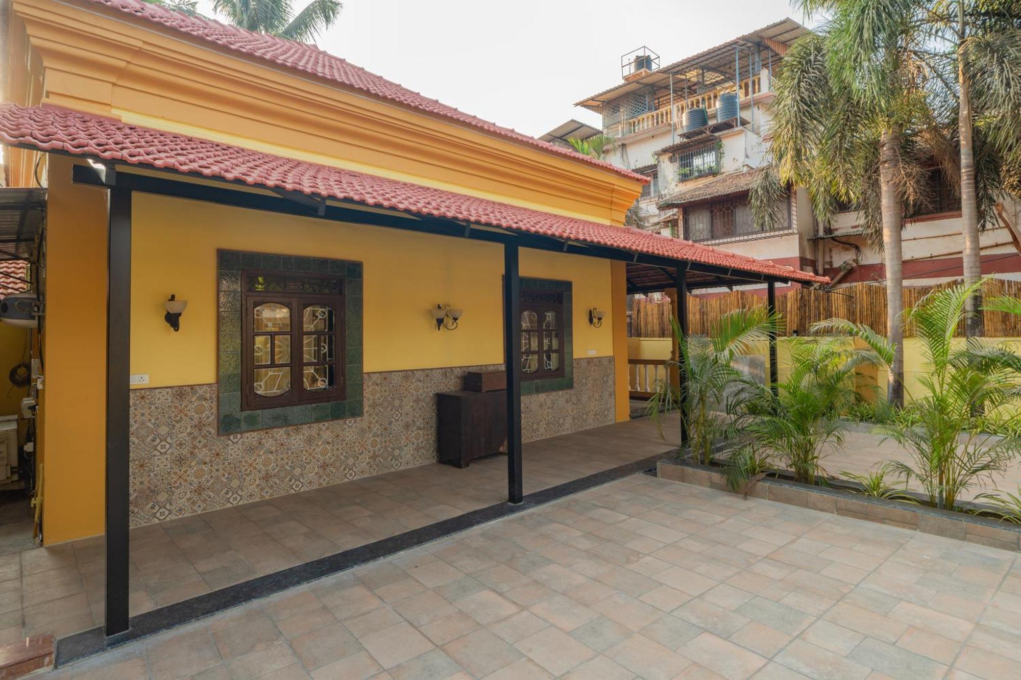 Villa Alaya Casa Do Mar - Heritage Portuguese 4 Bhk Near Calangute